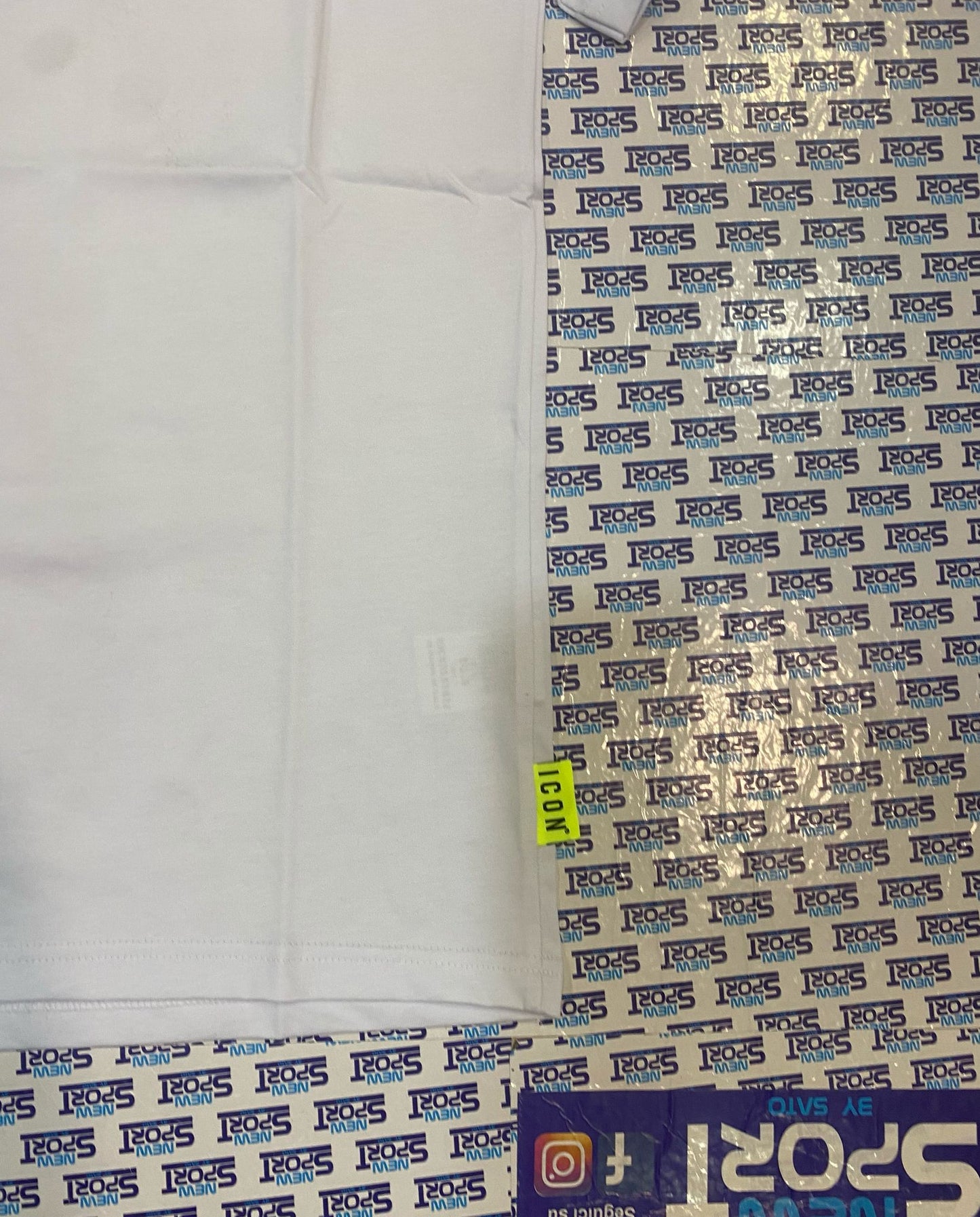 TSHIRT BASICA CON LOGO LATO CUORE ICON