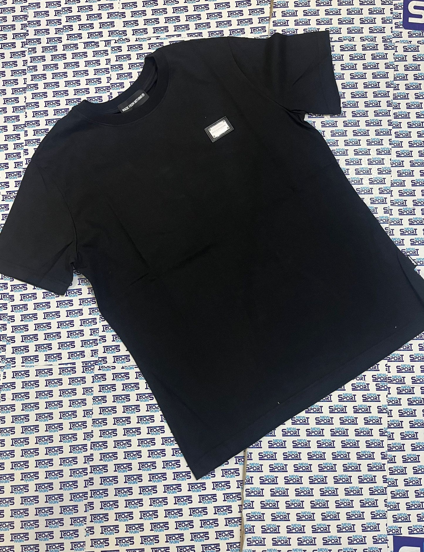 T-SHIRT CON APPLICAZIONE MFN