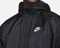 GIACCA CON CAPPUCCIO NIKE
DA0001/010