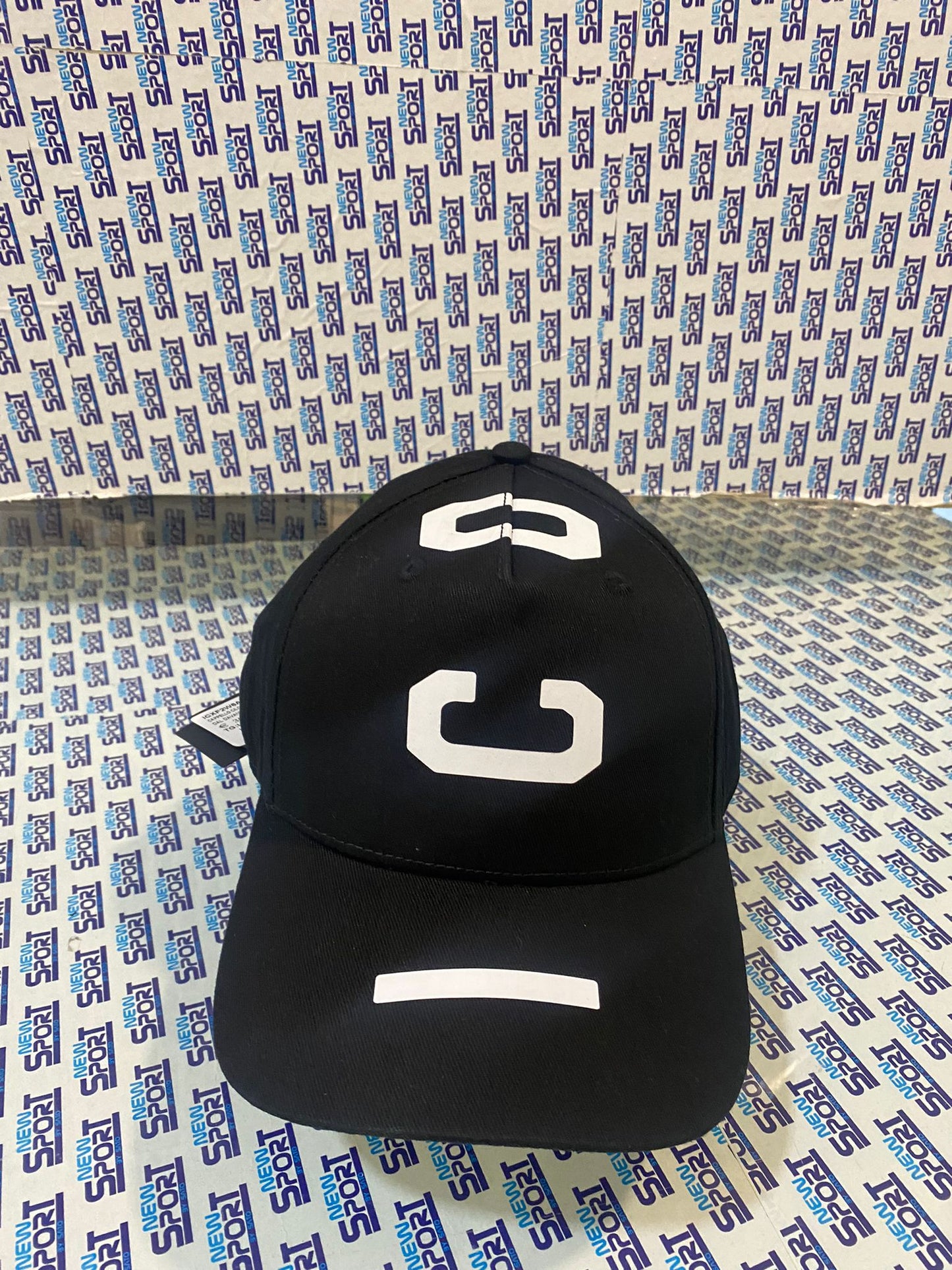 CAPPELLO CON LOGO ICON