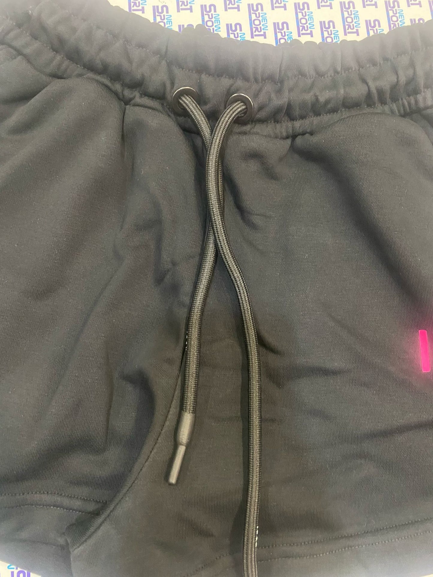 BERMUDA CON LOGO PICCOLO SOTTO TASCA ICON