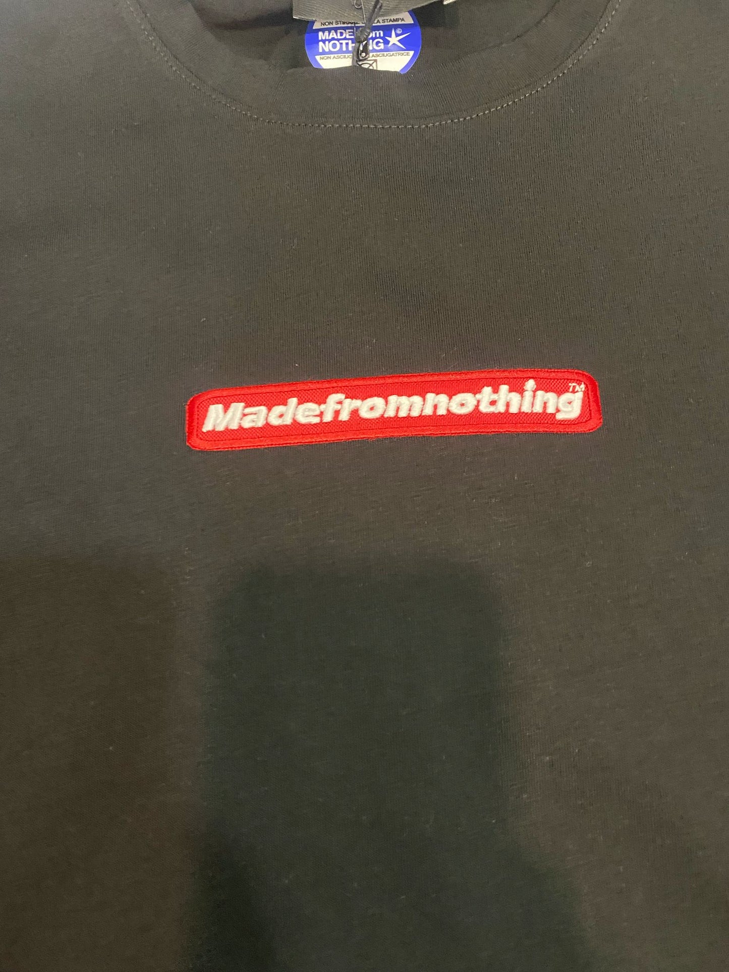 TSHIRT CON RICAMO FRONTALE MFN