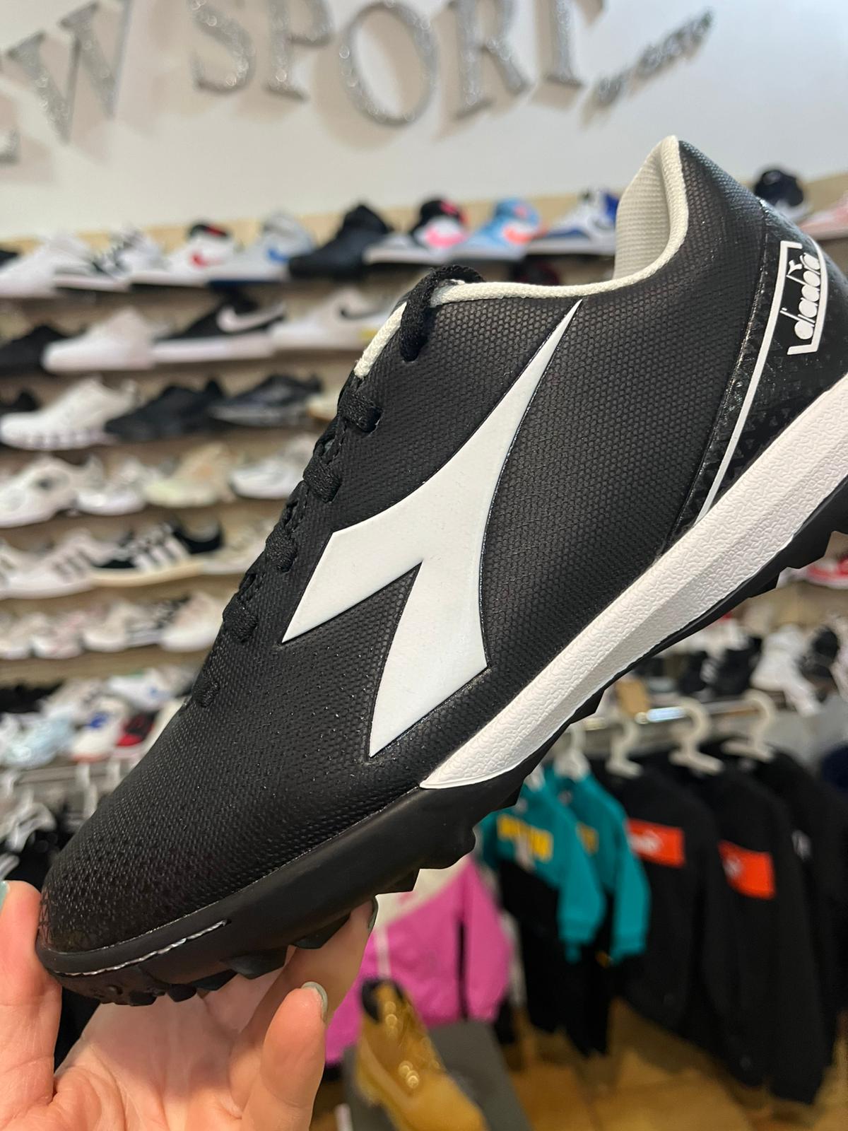SCARPE CALCETTO DIADORA