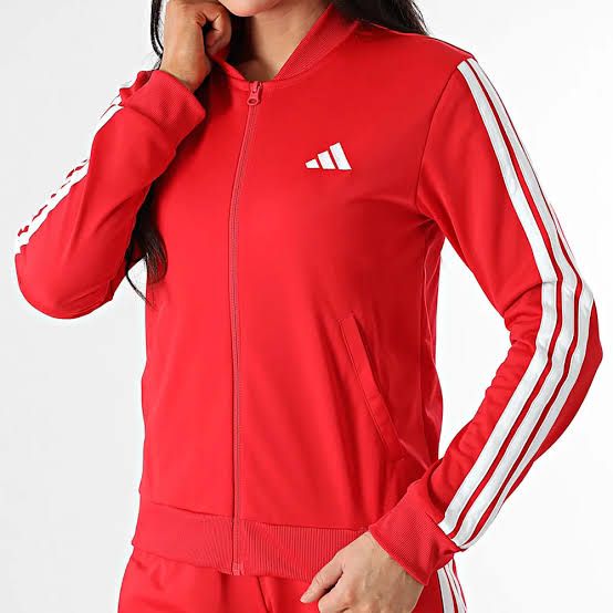 TUTA ADIDAS Track suit Essentials 3-Stripes
JD2684