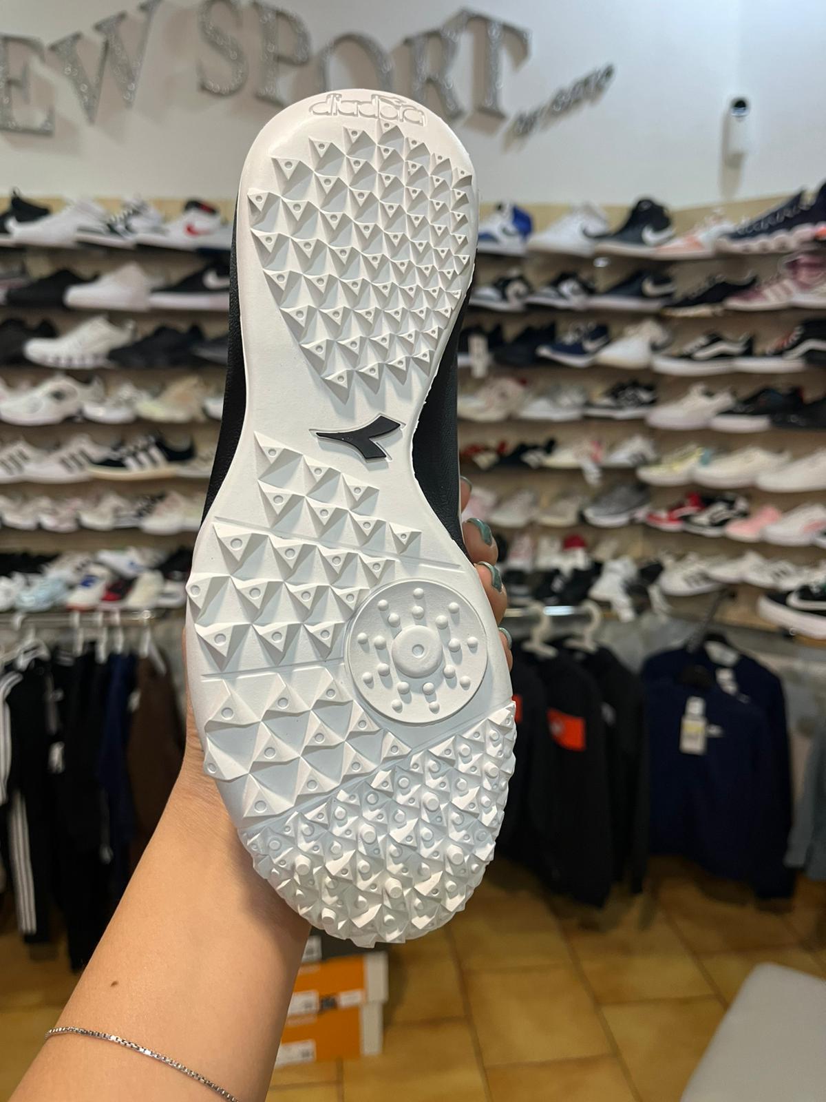 SCARPE CALCETTO DIADORA