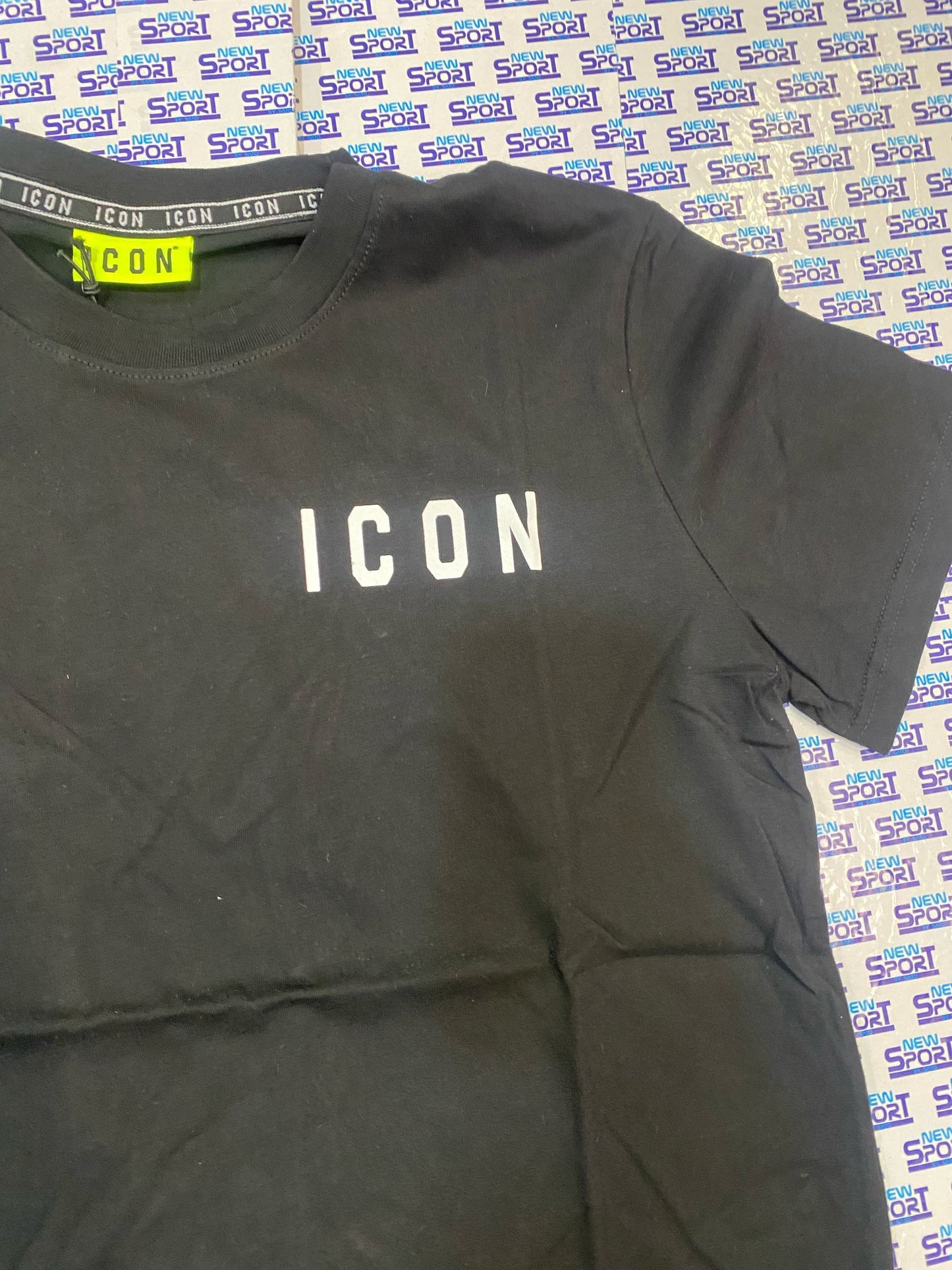 TSHIRT BASICA CON LOGO LATO CUORE ICON