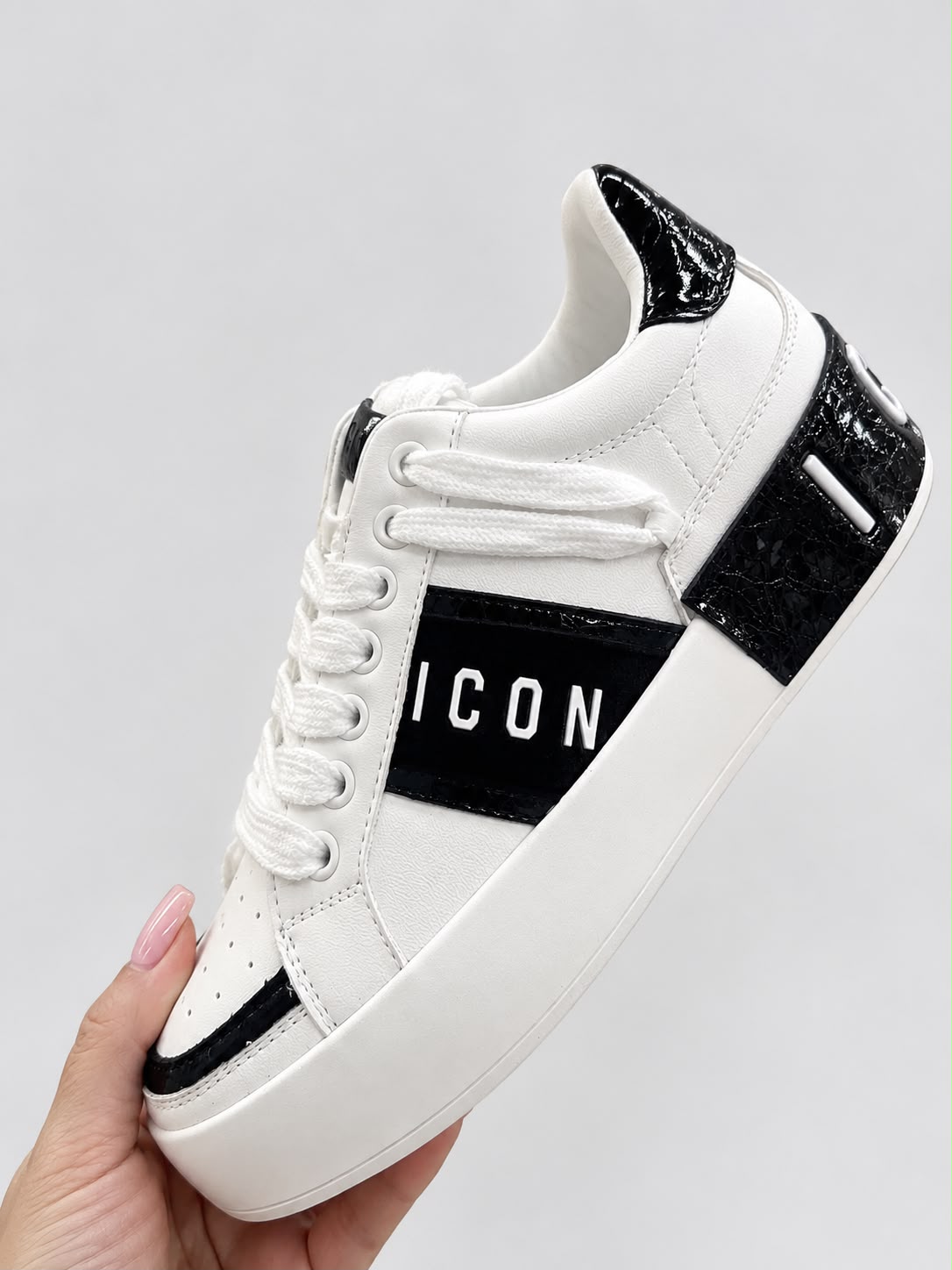 SCARPE ICON DONNA
IC06147SD