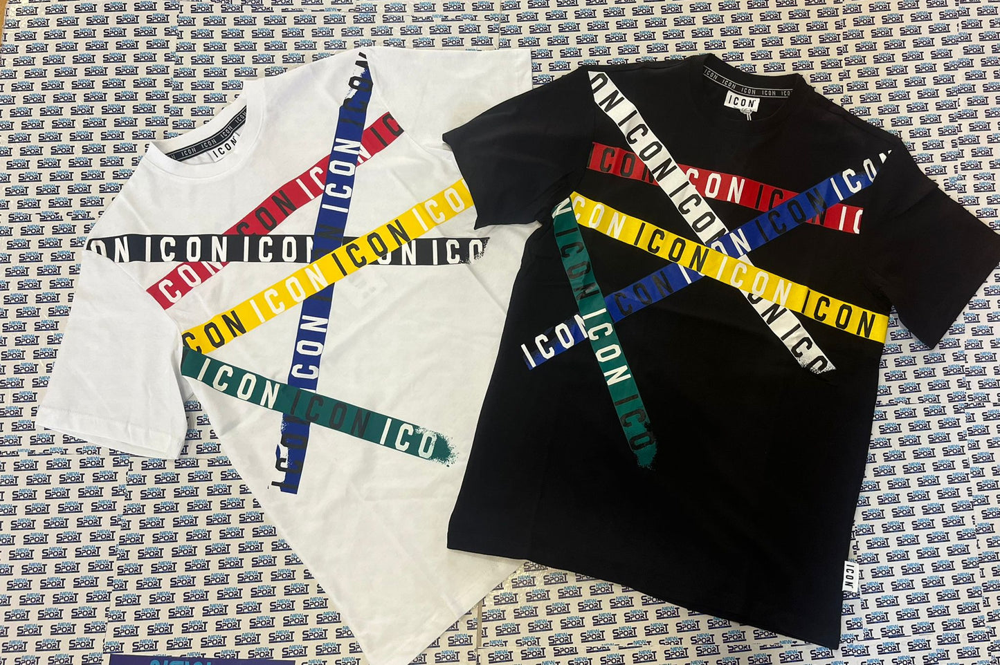 T-SHIRT ICON CON STAMPA INTRECCIO