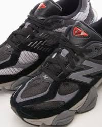 NEW BALANCE 9060
U9060BLK