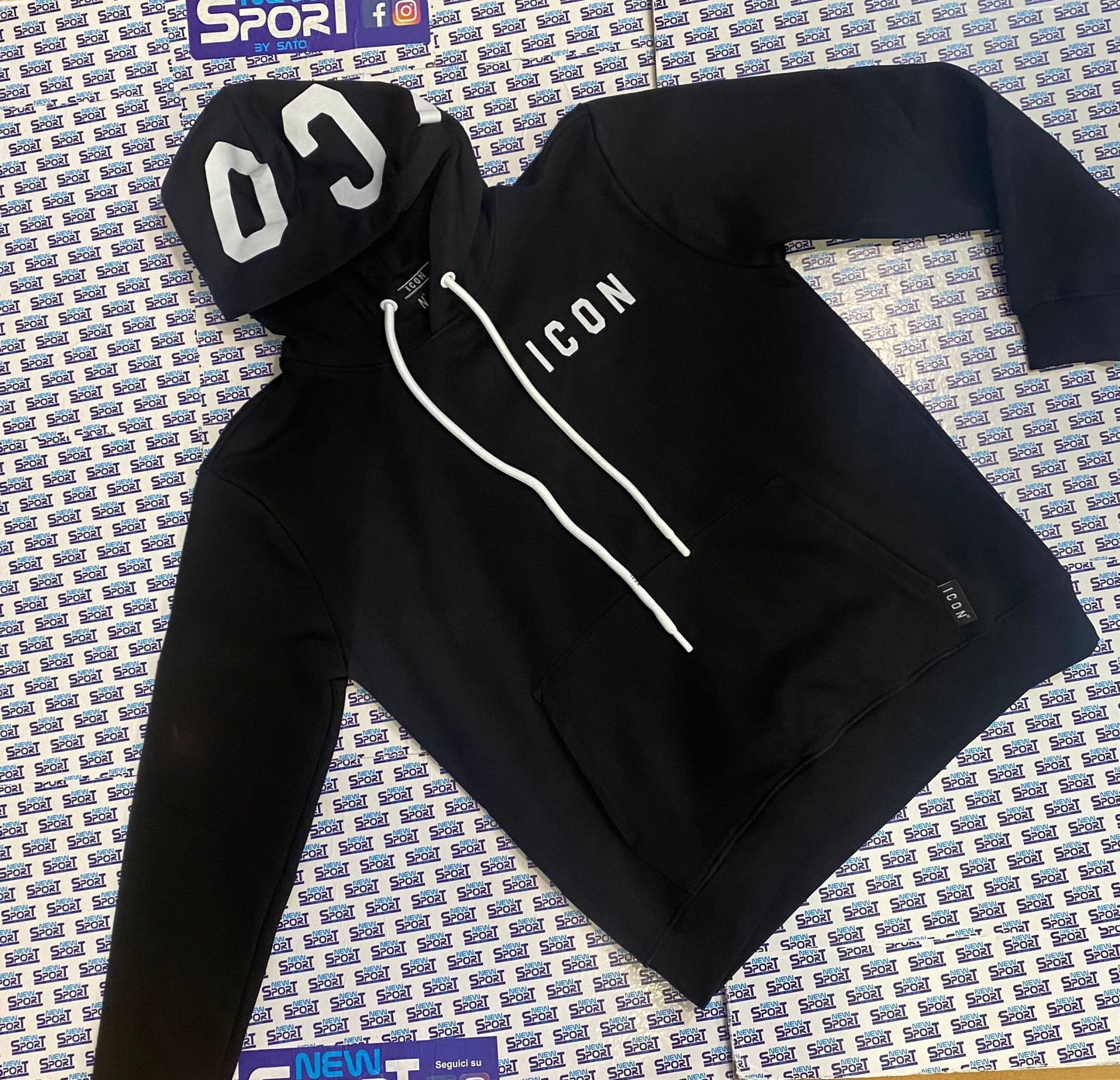 FELPA CON LOGO SUL CAPPUCCIO ICON