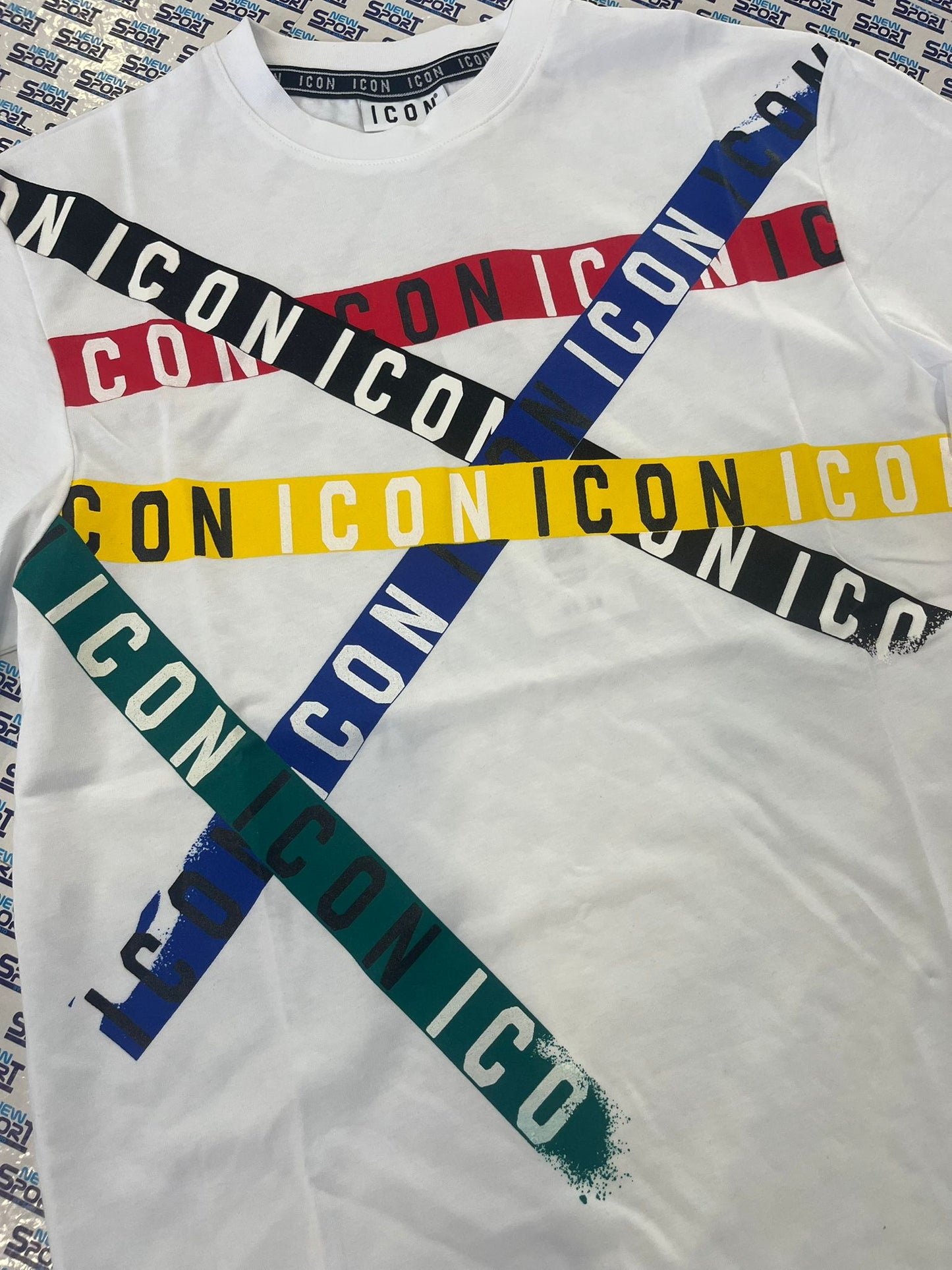 T-SHIRT ICON CON STAMPA INTRECCIO