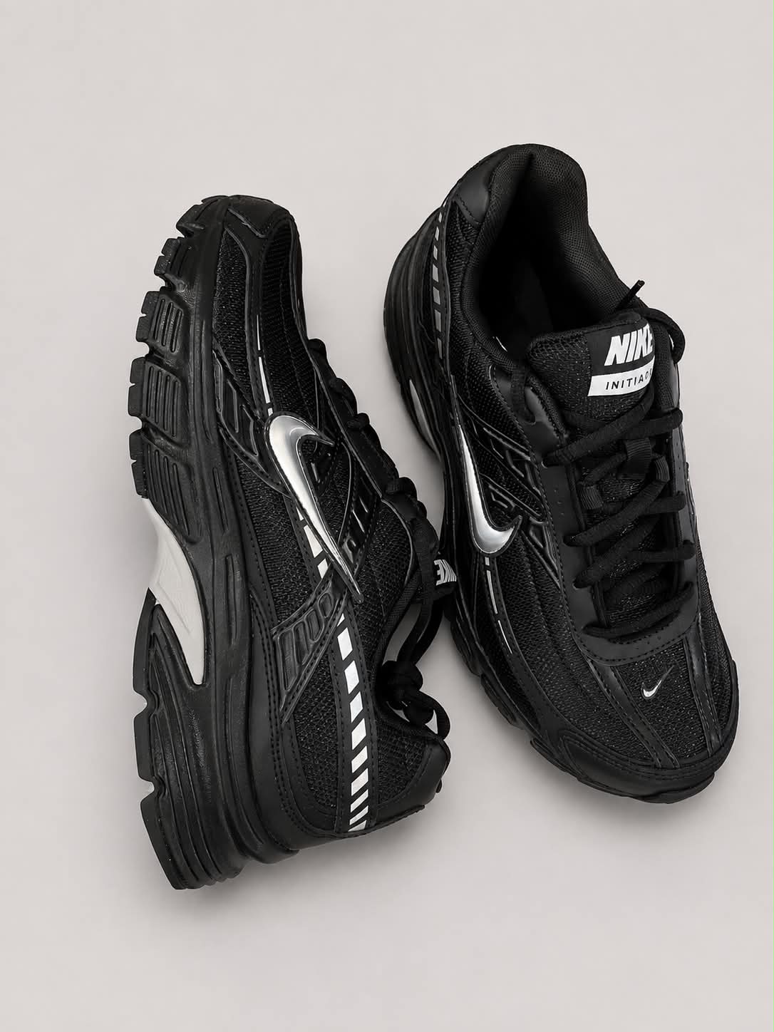 SCARPE  NIKE INITIATOR