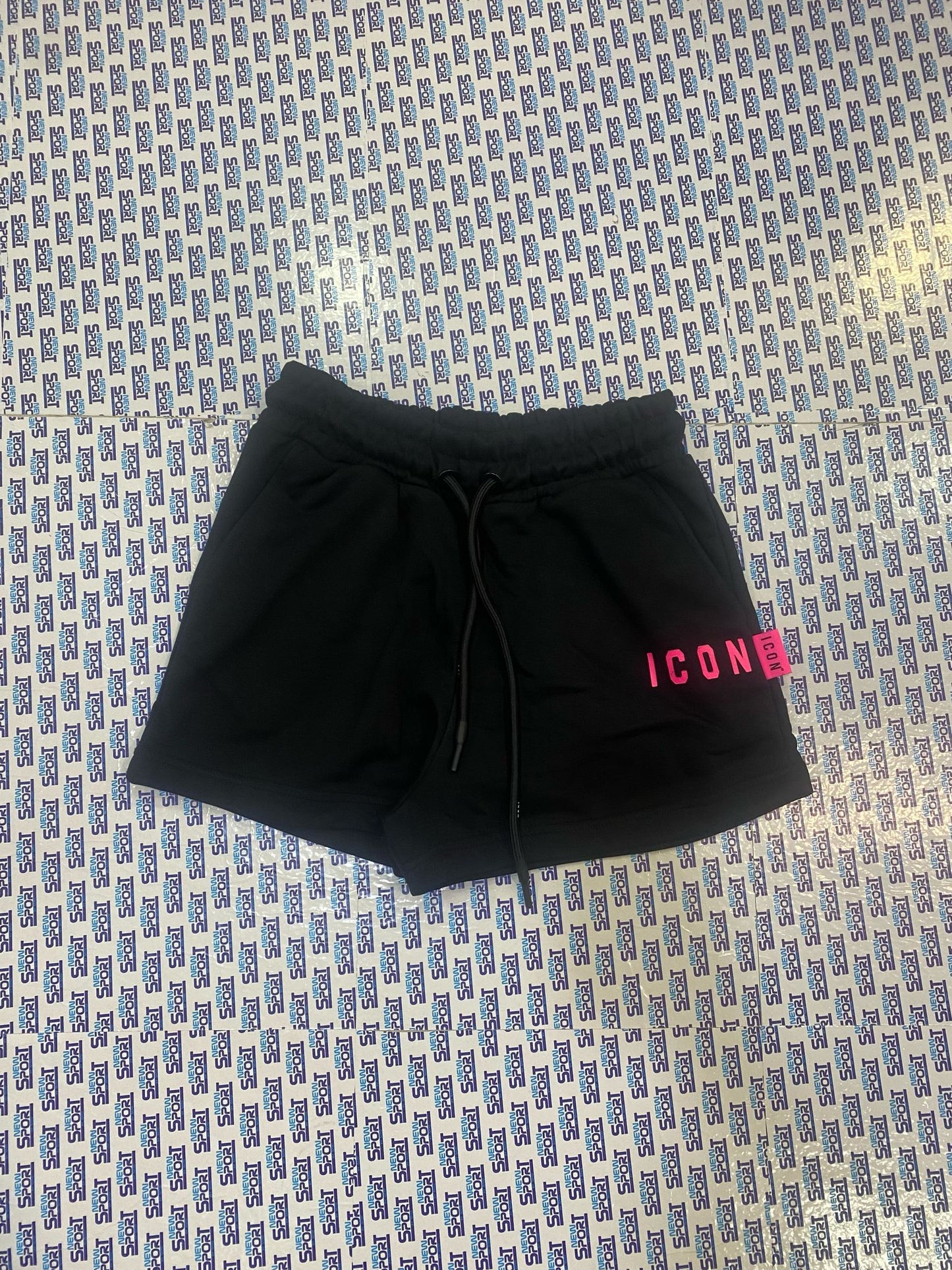 BERMUDA CON LOGO PICCOLO SOTTO TASCA ICON