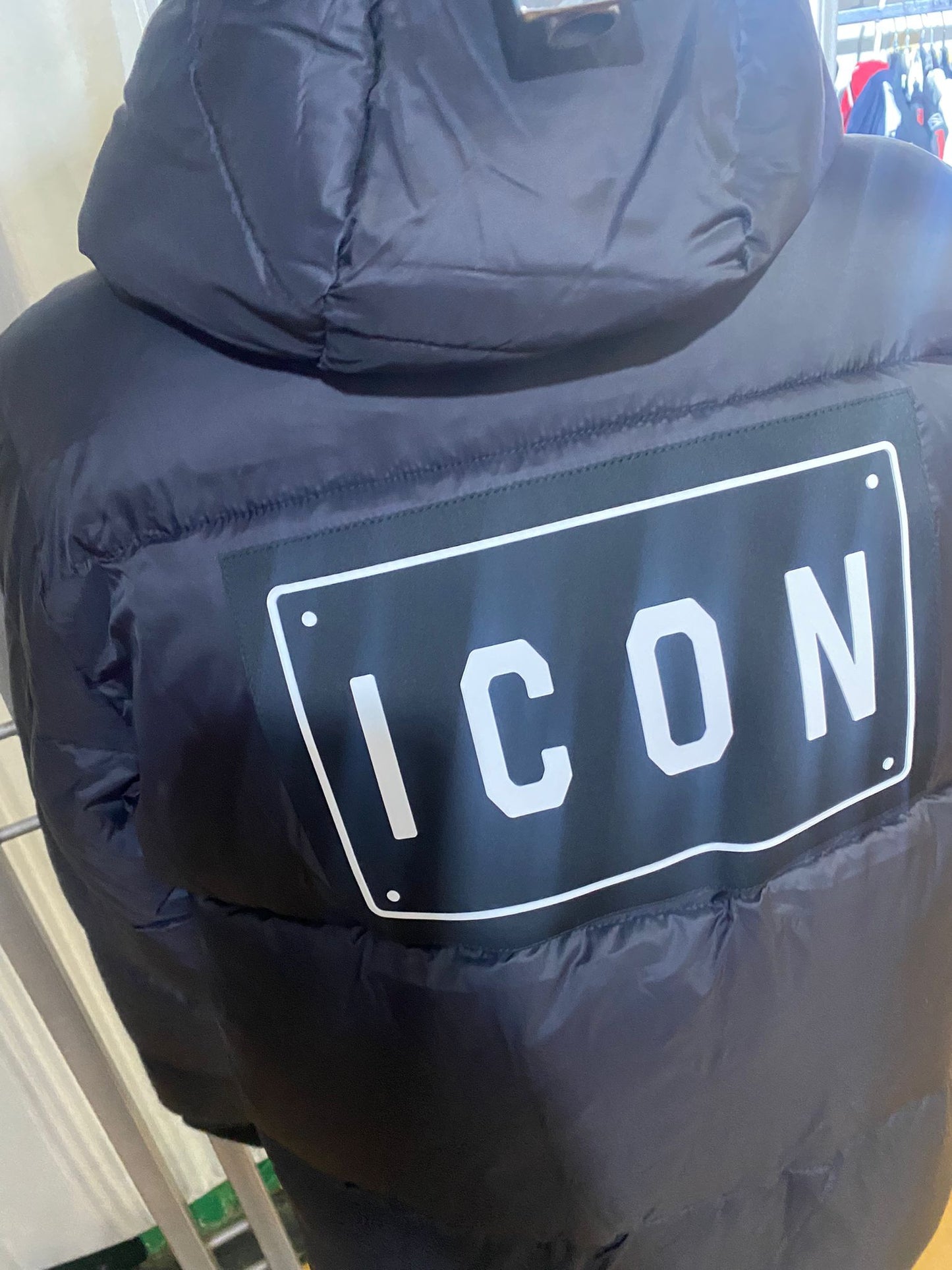 GIUBBOTTO CON PATCH E LOGO ICON