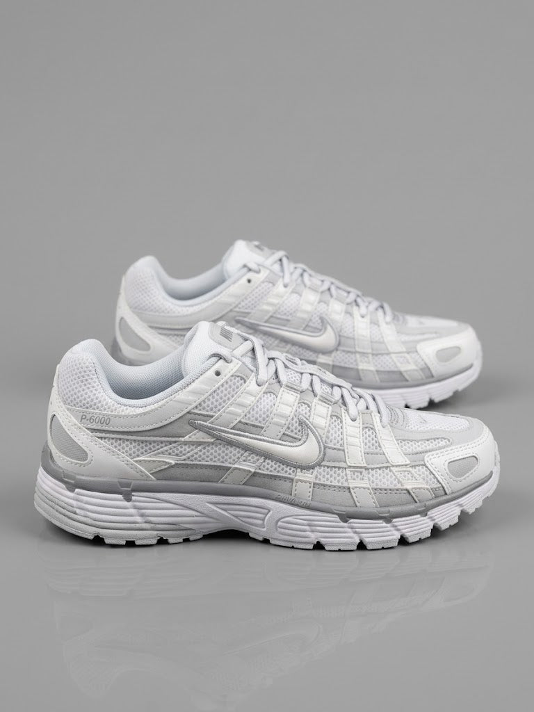 SCARPE WMNS NIKE P-6000
FV6603/101