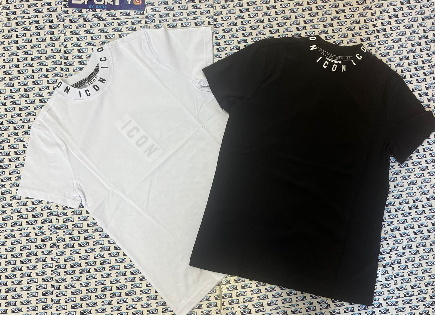 T-SHIRT ICON CON LOGO RIPETUTO SUL COLLO