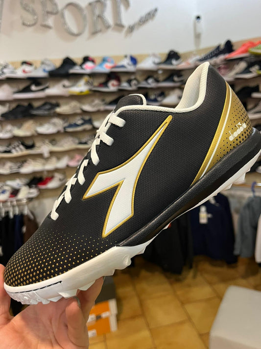 SCARPE CALCETTO DIADORA