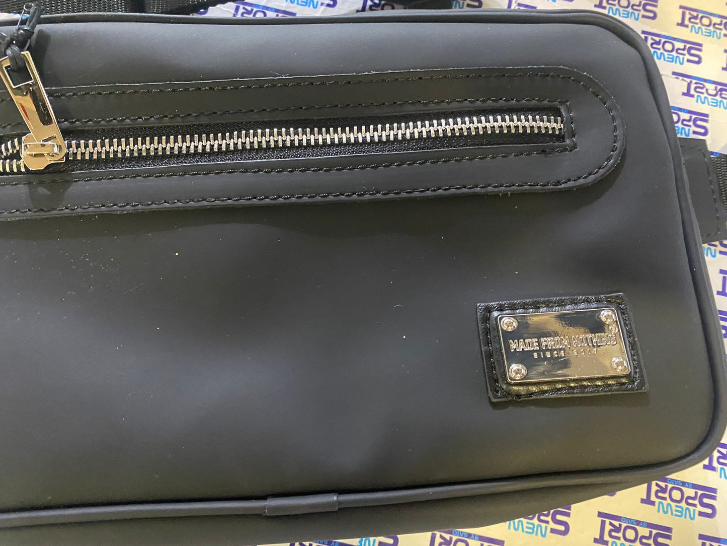 POCHETTE UOMO
MADE FROM NOTHING