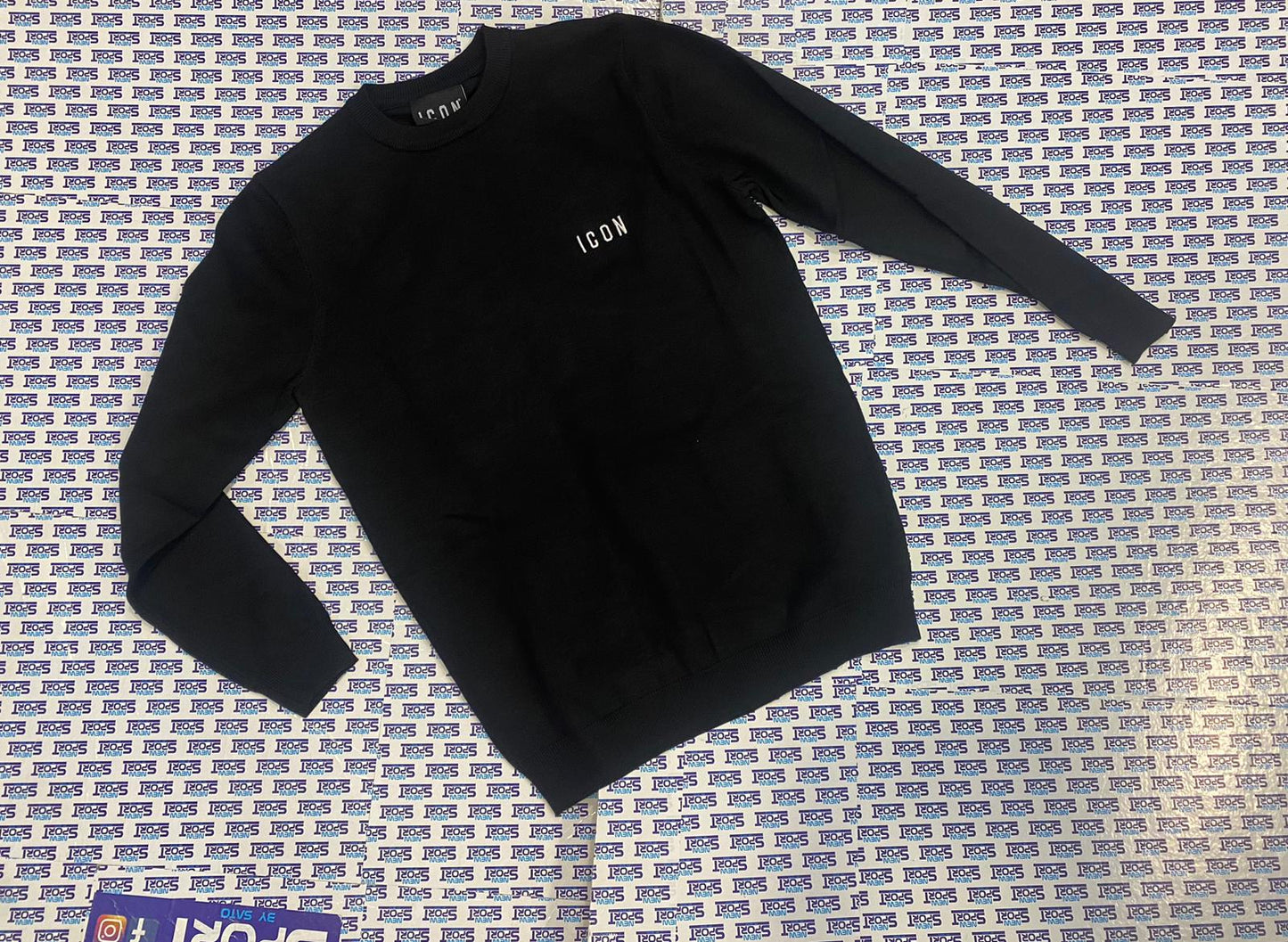 MAGLIA GIROCOLLO CON RICAMO PICCOLO ICON