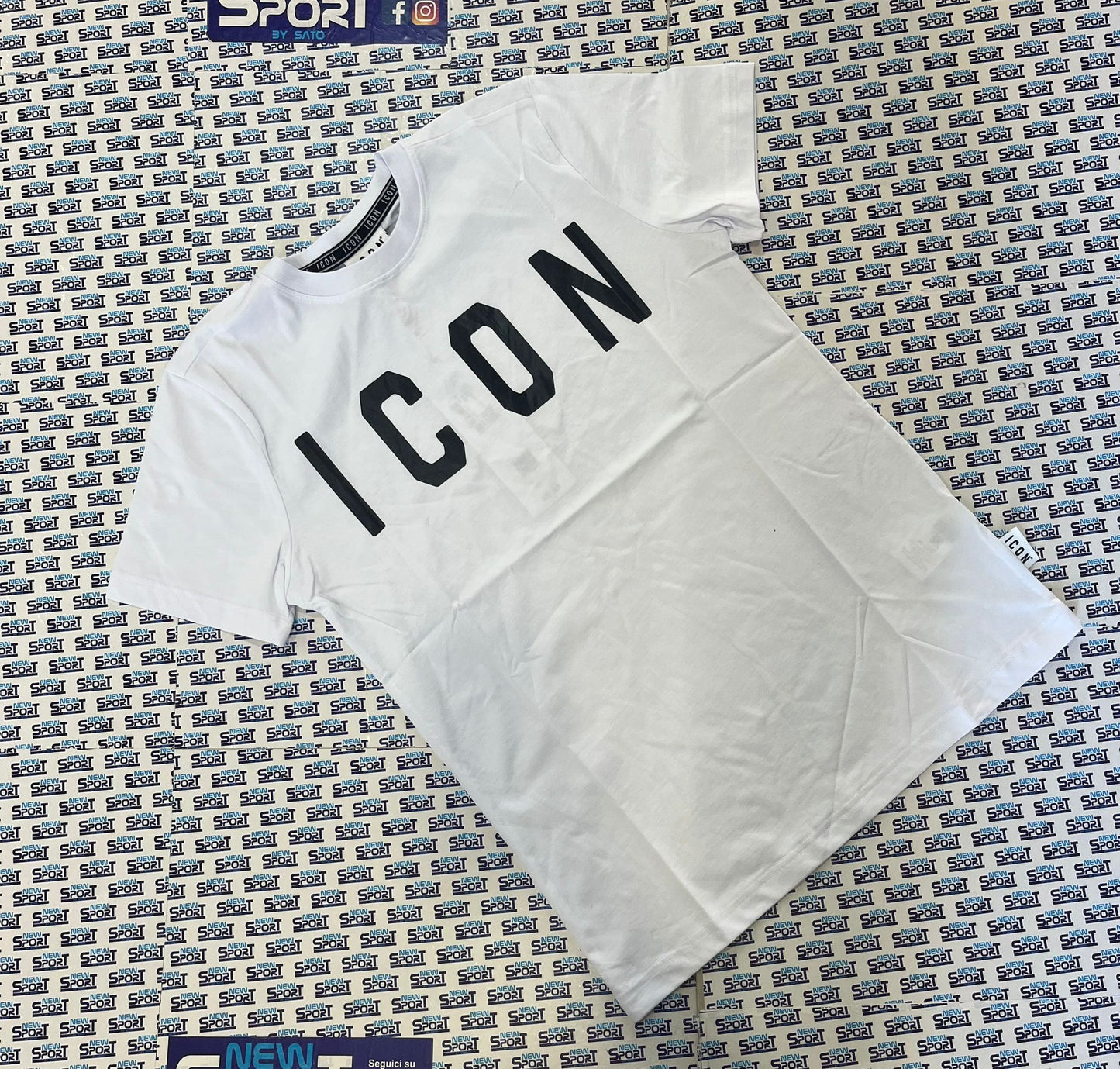 T-SHIRT BASICA LOGO GRANDE ICON