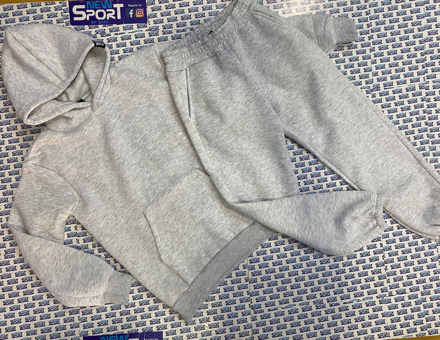 TUTA POLICOTONE CON CAPPUCCIO 
MADE FROM NOTHING