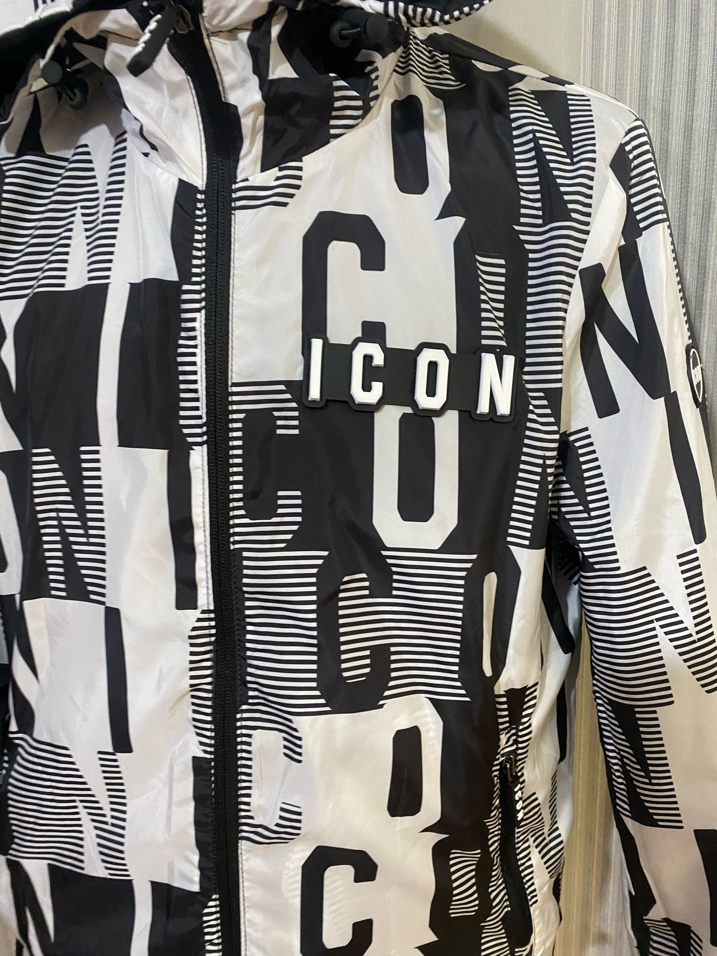 ANTIVENTO REVERSIBILE ICON