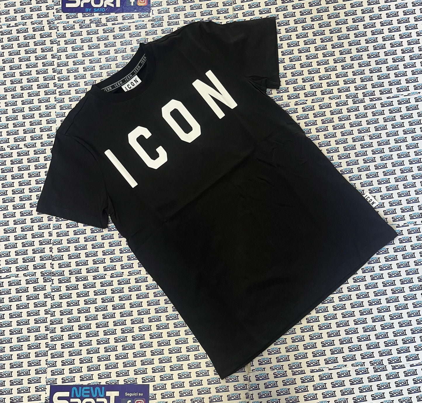 T-SHIRT BASICA LOGO GRANDE ICON
