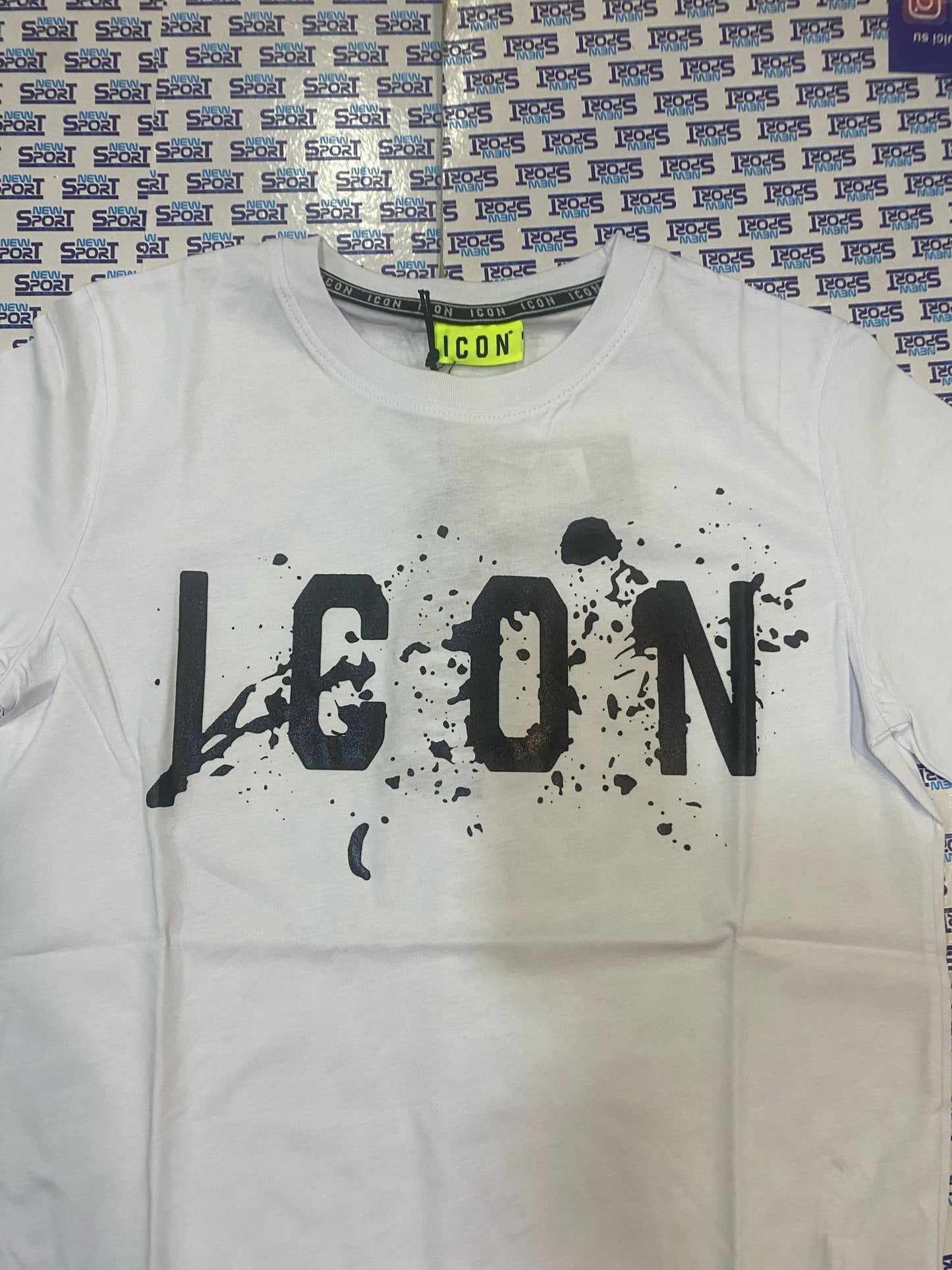 TSHIRT CON LOGO SCHIZZATO ICON