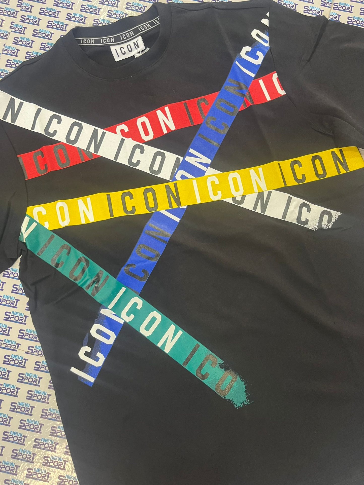 T-SHIRT ICON CON STAMPA INTRECCIO