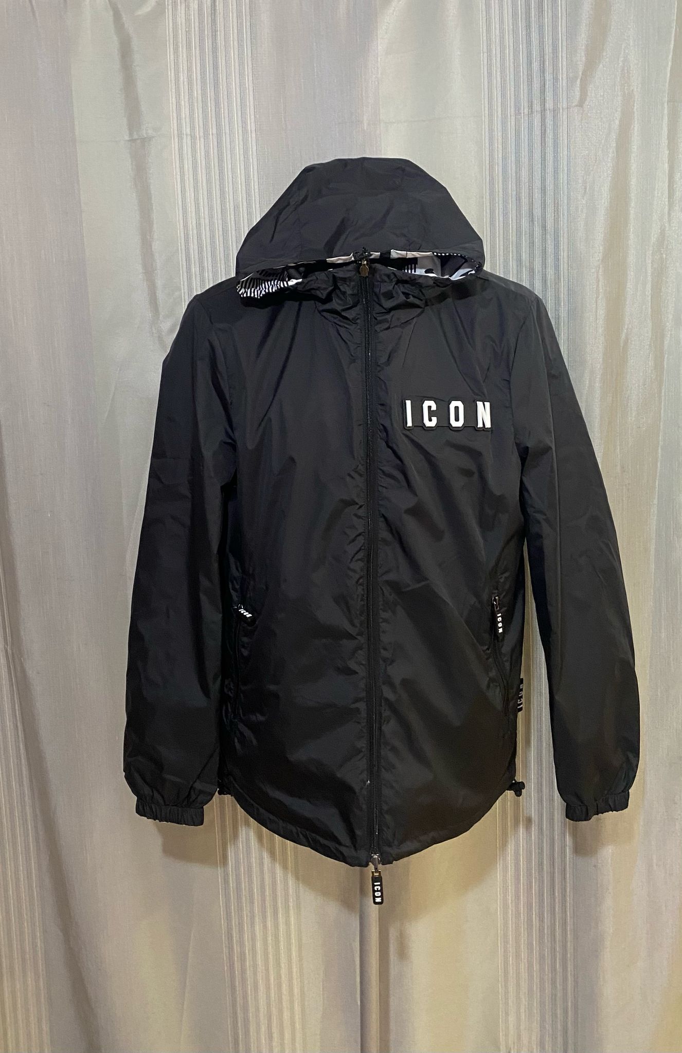 ANTIVENTO REVERSIBILE ICON