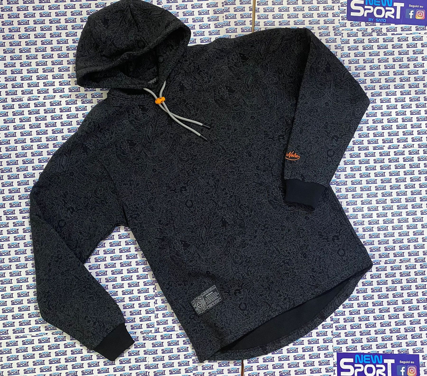 FELPA CON CAPPUCCIO DOLLY NOIRE UOMO