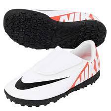 Nike Jr. Mercurial Vapor 15 Club
Scarpe da calcio per erba sintetica per bambini piccoli